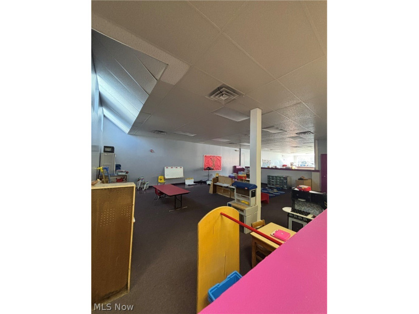 Beautiful Commercial Building with Established Daycare Business - photo 7