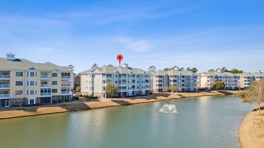 This amazing 3rd floor, end unit, in popular Magnolia North, is - photo 2