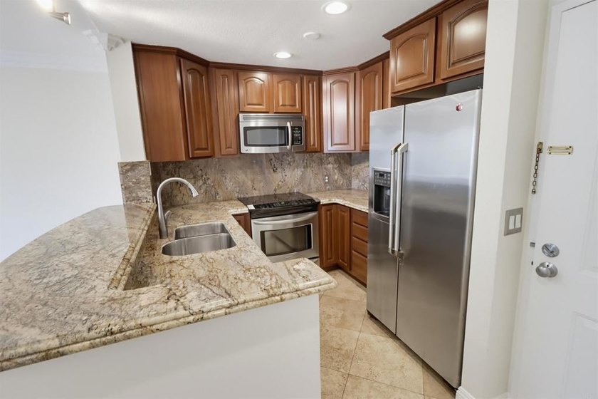 Listing provided by Coldwell Banker West - Jennifer - photo 6