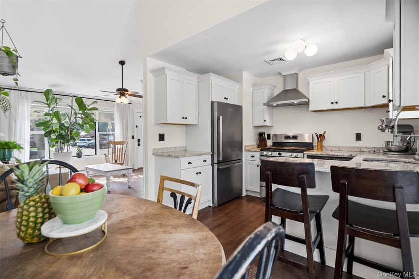 This is the one! Turnkey wide-line ranch on a generous .3 acre - photo 10