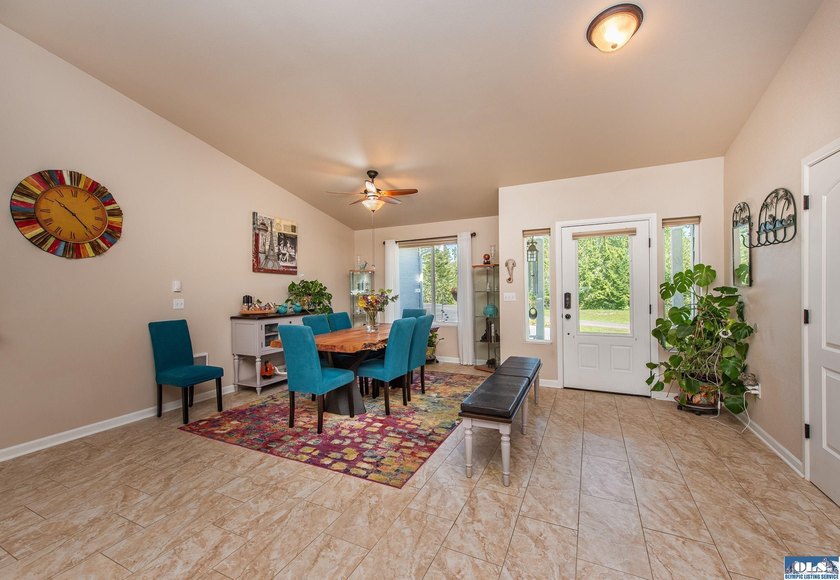 Beautifully maintained custom rambler on 1.16 acres of - photo 11