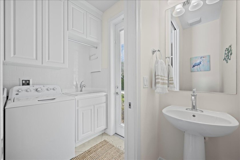 This Fully Furnished, absolutely charming Key West-style - photo 13