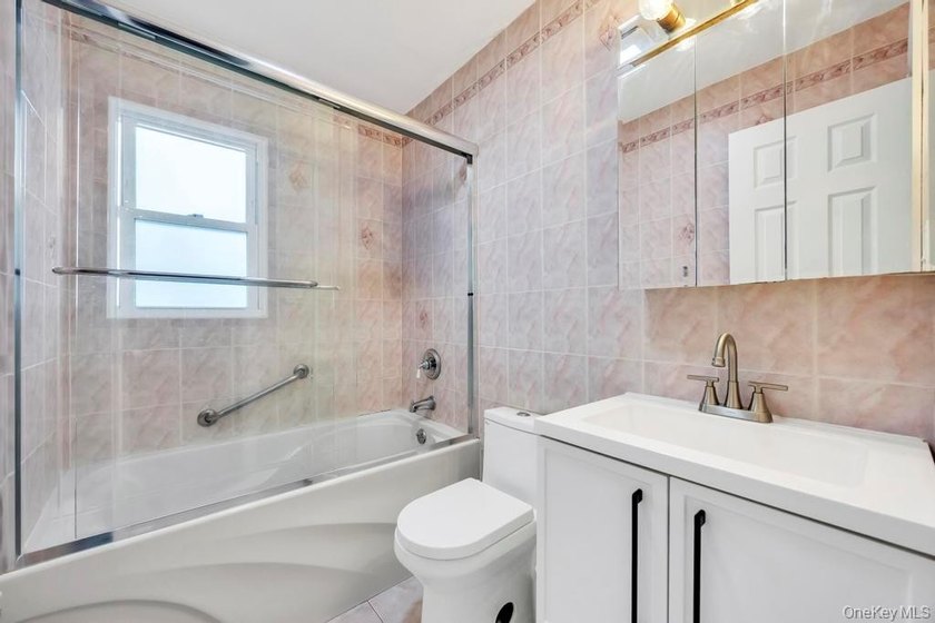 Photos coming soon! Welcome to this Spacious and versatile home - photo 14