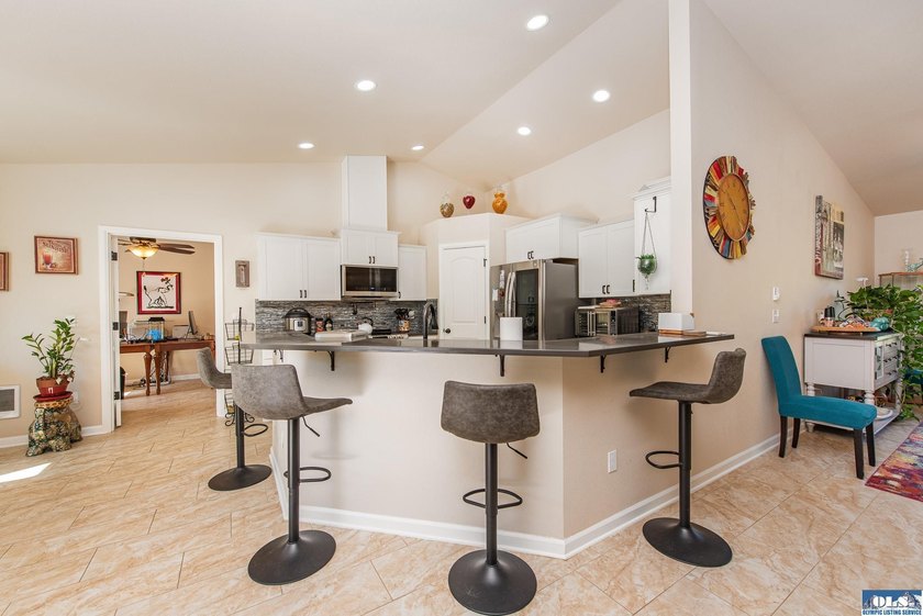 Beautifully maintained custom rambler on 1.16 acres of - photo 15