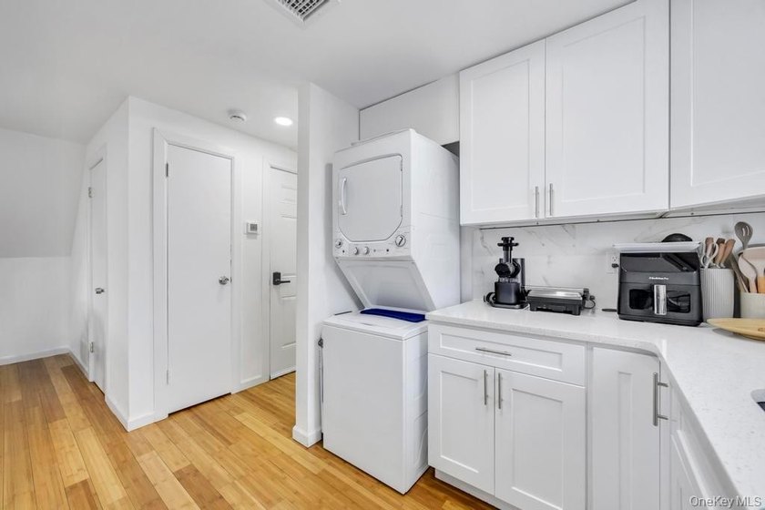 Photos coming soon! Welcome to this Spacious and versatile home - photo 22