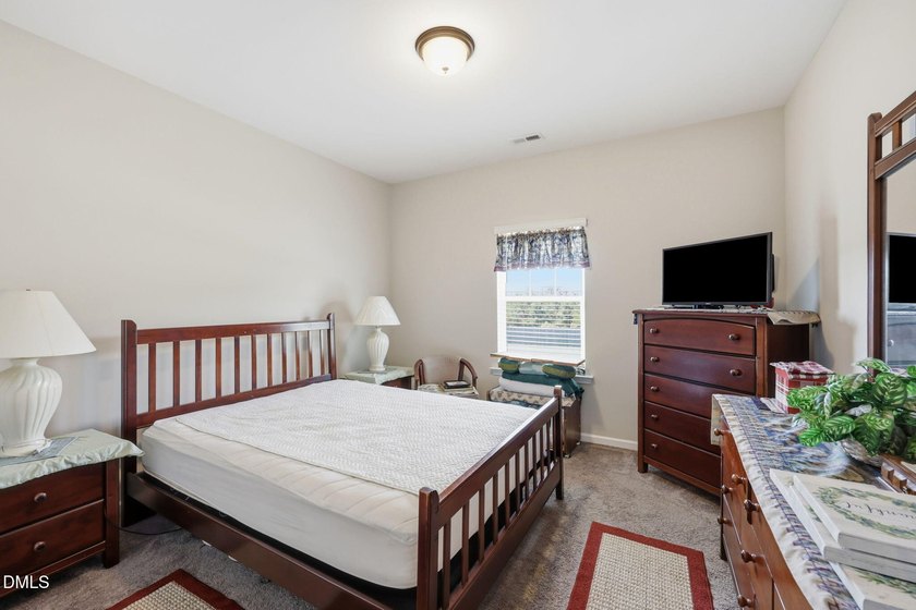 Welcome to this spacious home in the desirable Beverly Place - photo 22
