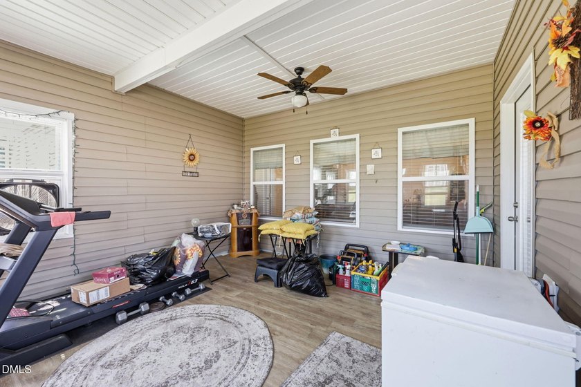 Welcome to this spacious home in the desirable Beverly Place - photo 28