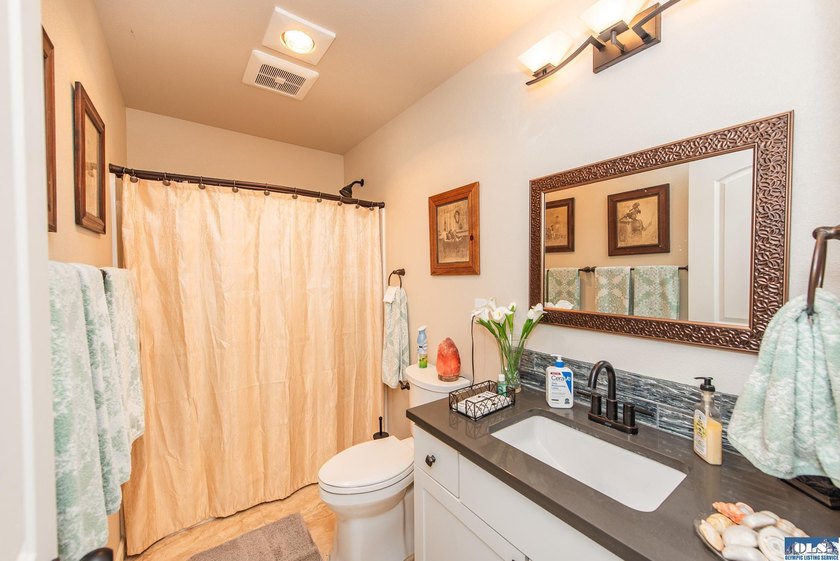 Beautifully maintained custom rambler on 1.16 acres of - photo 32