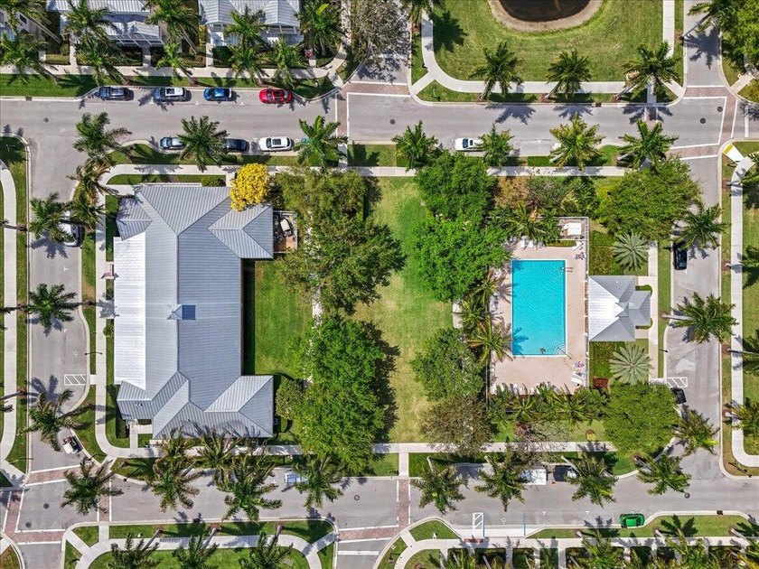This Fully Furnished, absolutely charming Key West-style - photo 35