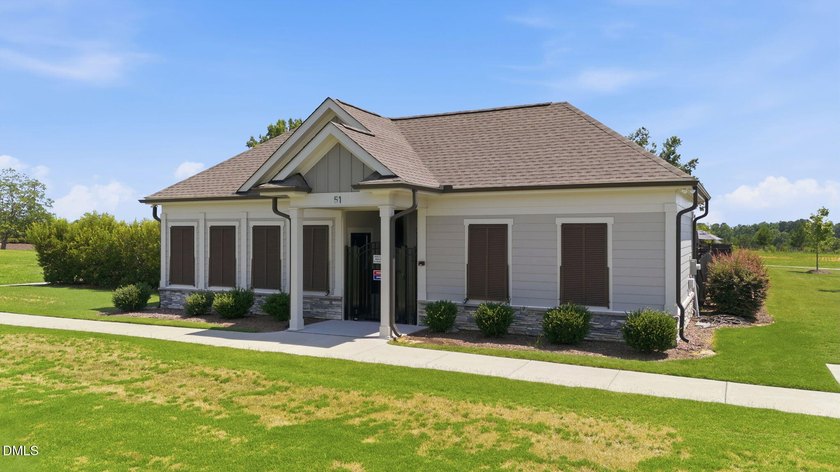 Welcome to this spacious home in the desirable Beverly Place - photo 43