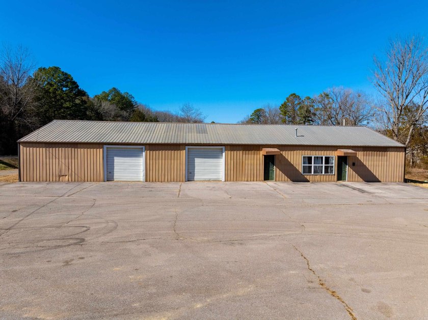 WORK, STORE &amp; GROW - PRIME COMMERCIAL OPPORTUNITY IN HEBER - photo 2