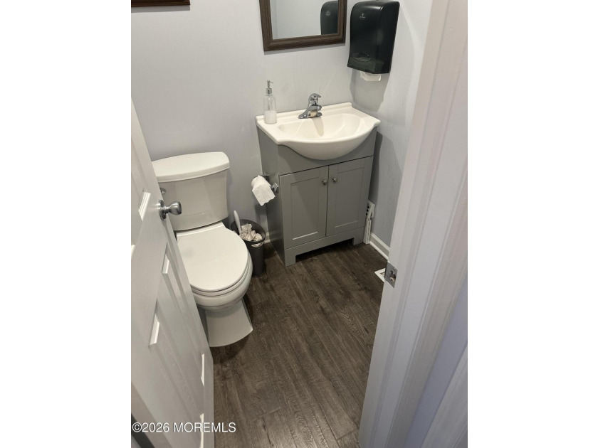 Prime location 3/10th of a mile from Garden State Parkway access - photo 11