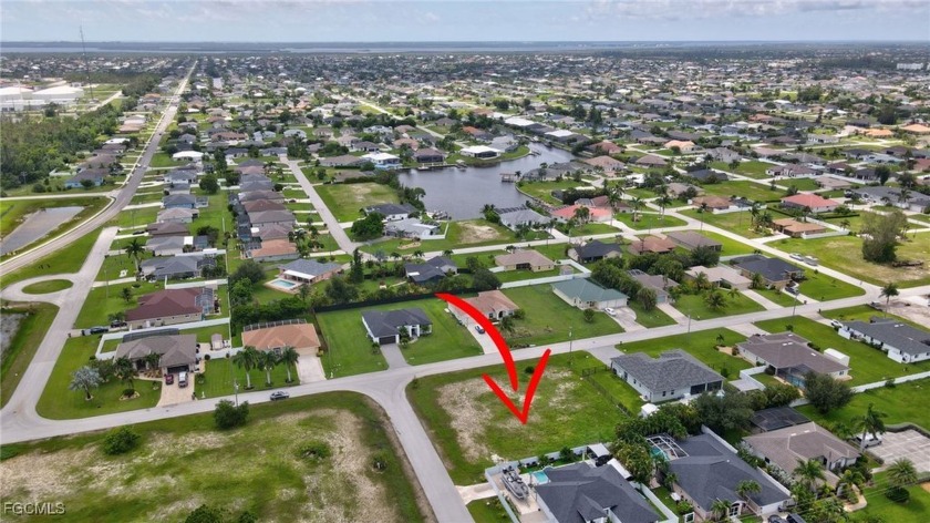 Oversized corner lot perfect for building the LARGE home of your - photo 4