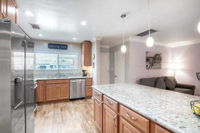 Welcome to this beautiful 4 bedroom, 1.5 bath home featuring a - photo 10