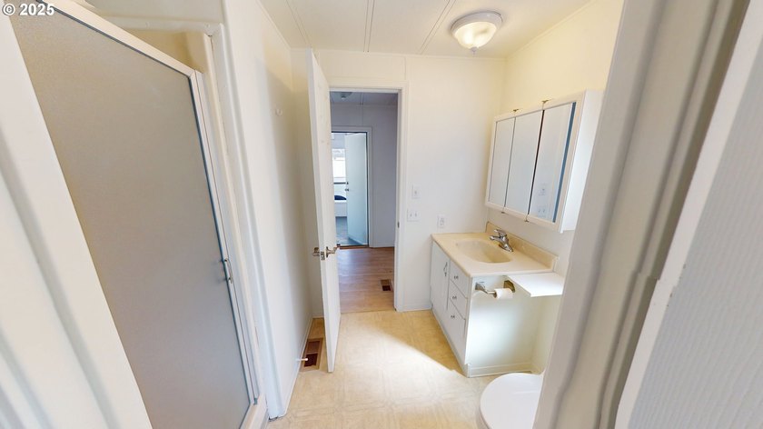 MOTIVATED SELLER! Relaxed lifestyle on the coast... This - photo 20