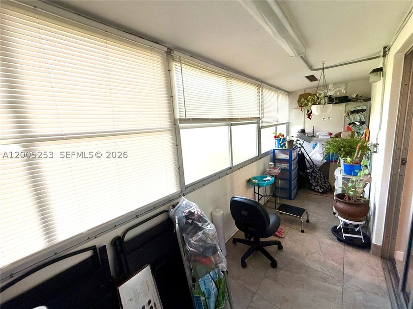 CONDO 55+ BEAUTIFUL AND REMODELED UNIT 1BED/1BATH AND HALF BATH - photo 9