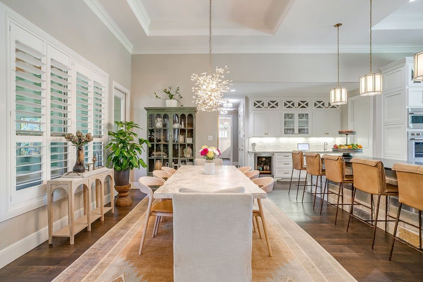 THERE'S NO PLACE LIKE THIS HOME. This is the property where - photo 10