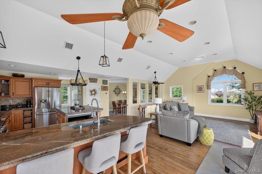 Here, at 266 Clinton Avenue, East Patchogue; a coastal haven - photo 11