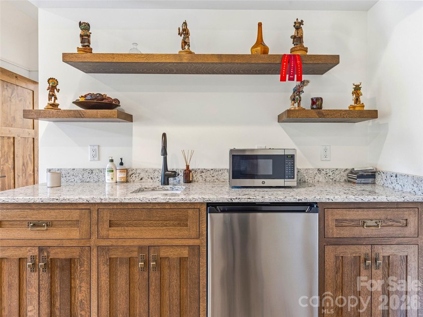 Rarely does a home of this caliber become available in Lakeview - photo 35