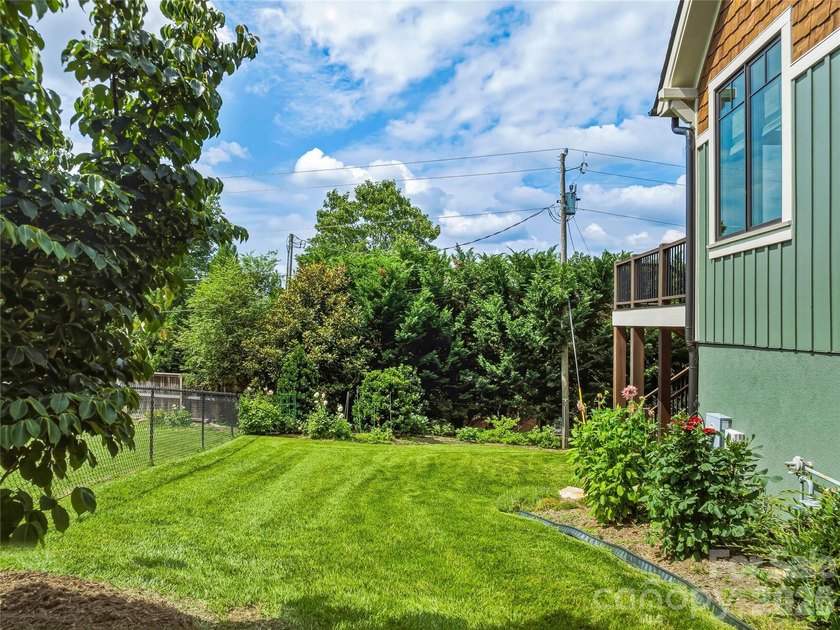 Rarely does a home of this caliber become available in Lakeview - photo 44