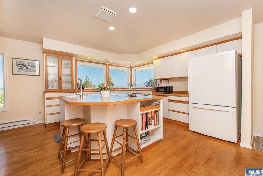 Back on the market - no fault of the seller - buyer's financing - photo 14