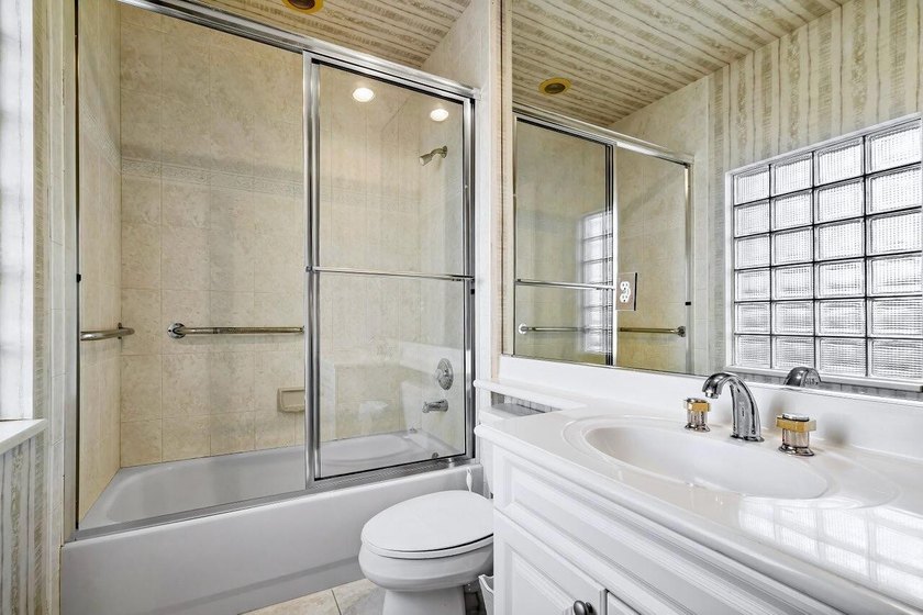 Own a piece of paradise in the ultra-exclusive Isles at Hunters - photo 17