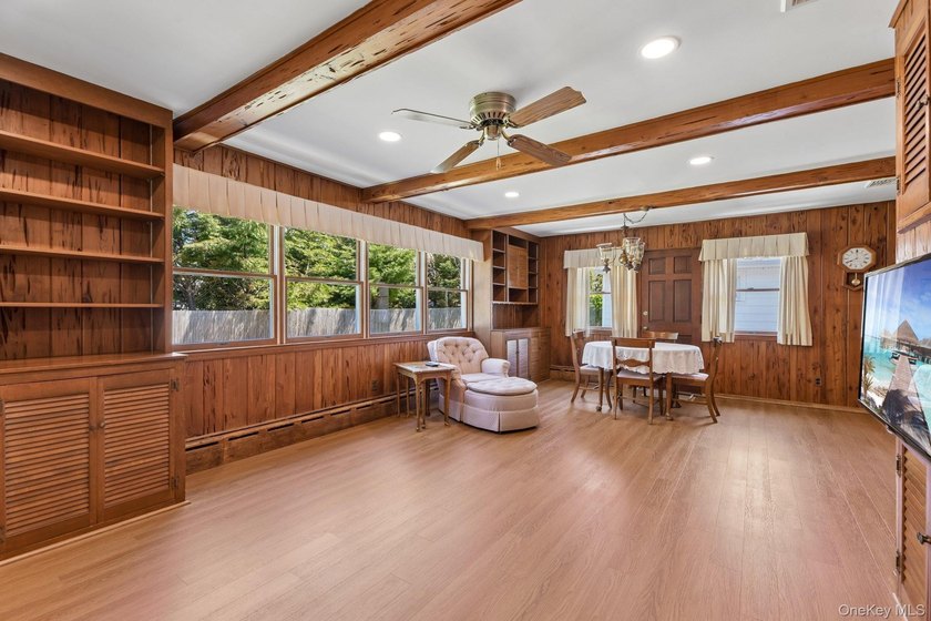 Get ready for summer in this lovely three bedroom ranch in the - photo 18