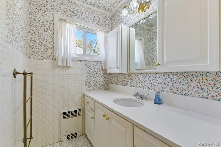 Get ready for summer in this lovely three bedroom ranch in the - photo 19