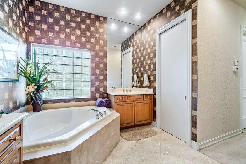 Own a piece of paradise in the ultra-exclusive Isles at Hunters - photo 21