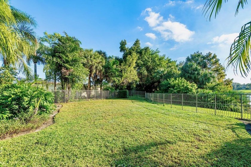 Own a piece of paradise in the ultra-exclusive Isles at Hunters - photo 26