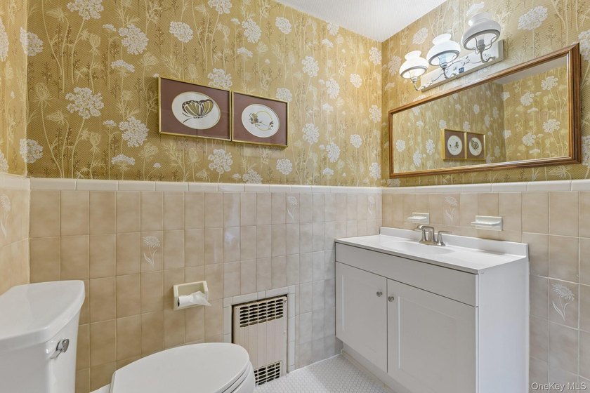 Get ready for summer in this lovely three bedroom ranch in the - photo 27