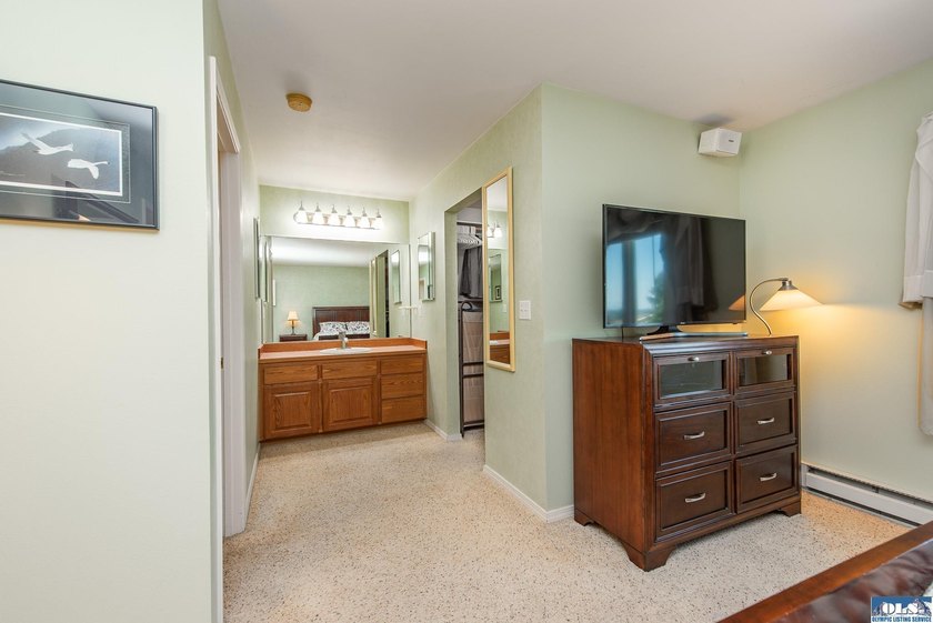 Back on the market - no fault of the seller - buyer's financing - photo 31