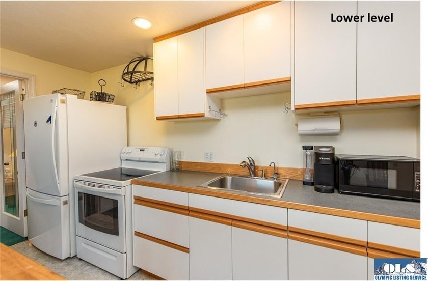 Back on the market - no fault of the seller - buyer's financing - photo 38