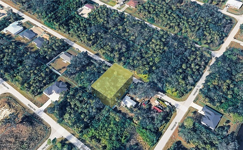Build your dream home or invest in this desirable 0.25-acre - photo 4
