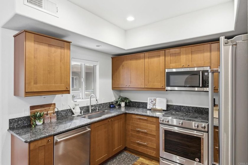 xperience the best of North Park living at 3928 1/2 Iowa Street - photo 10
