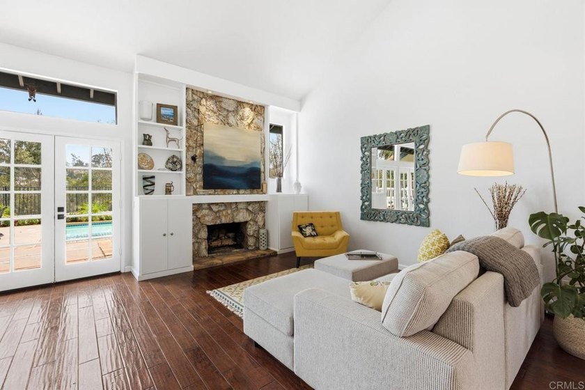 Call Summer Crabtree for a private - photo 4