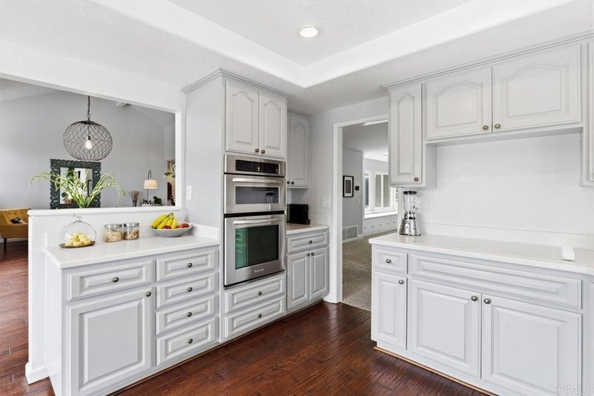 Call Summer Crabtree for a private - photo 9