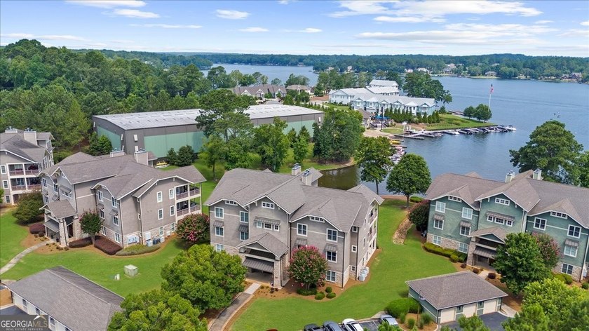 PRICED TO SELL!! Unbelievable price for a lake front home on - photo 47