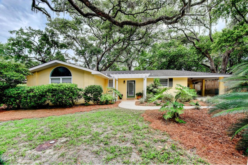 Ideally located on the south end of St. Simons Island, this - photo 33