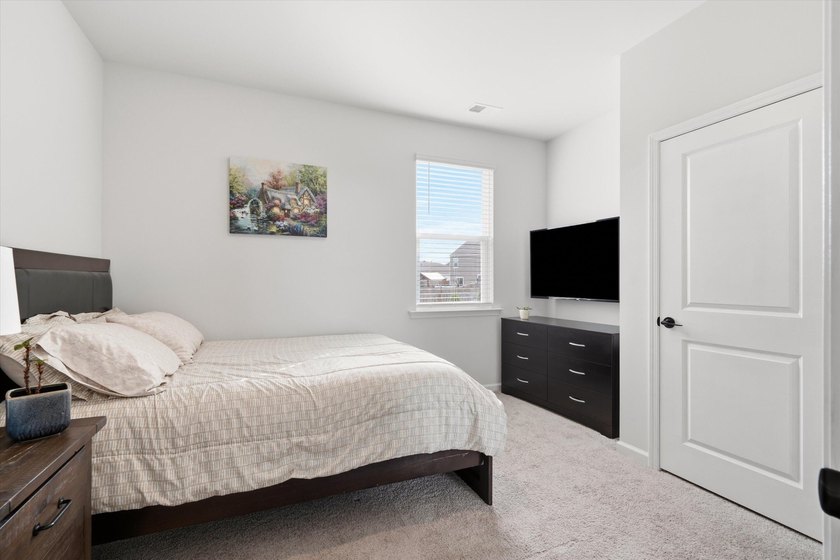 Tucked away on a quiet cul-de-sac in the highly desirable Taylor - photo 16