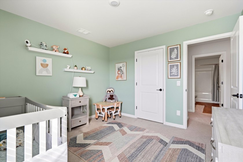 Tucked away on a quiet cul-de-sac in the highly desirable Taylor - photo 22