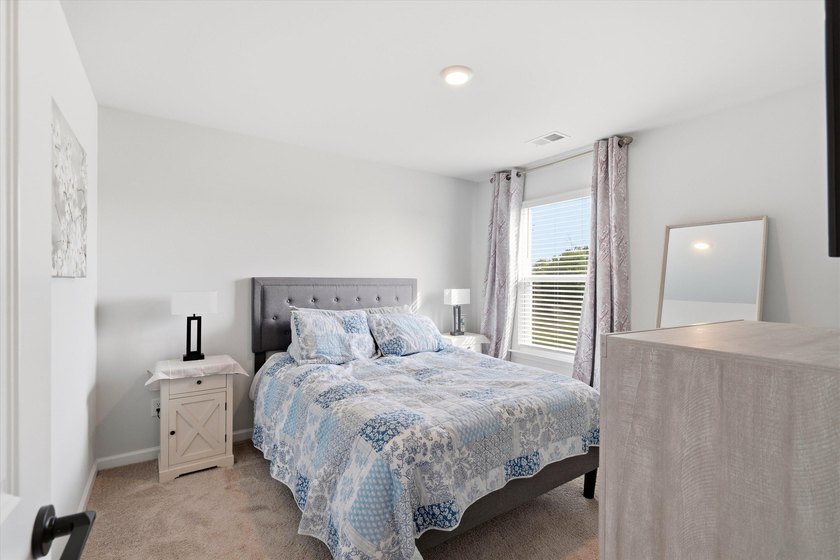 Tucked away on a quiet cul-de-sac in the highly desirable Taylor - photo 25