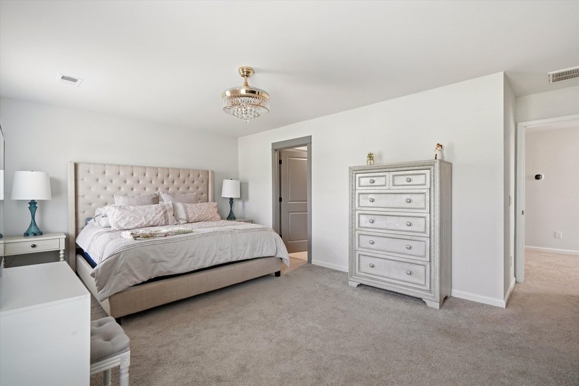 Tucked away on a quiet cul-de-sac in the highly desirable Taylor - photo 29
