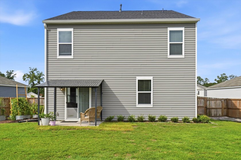 Tucked away on a quiet cul-de-sac in the highly desirable Taylor - photo 37