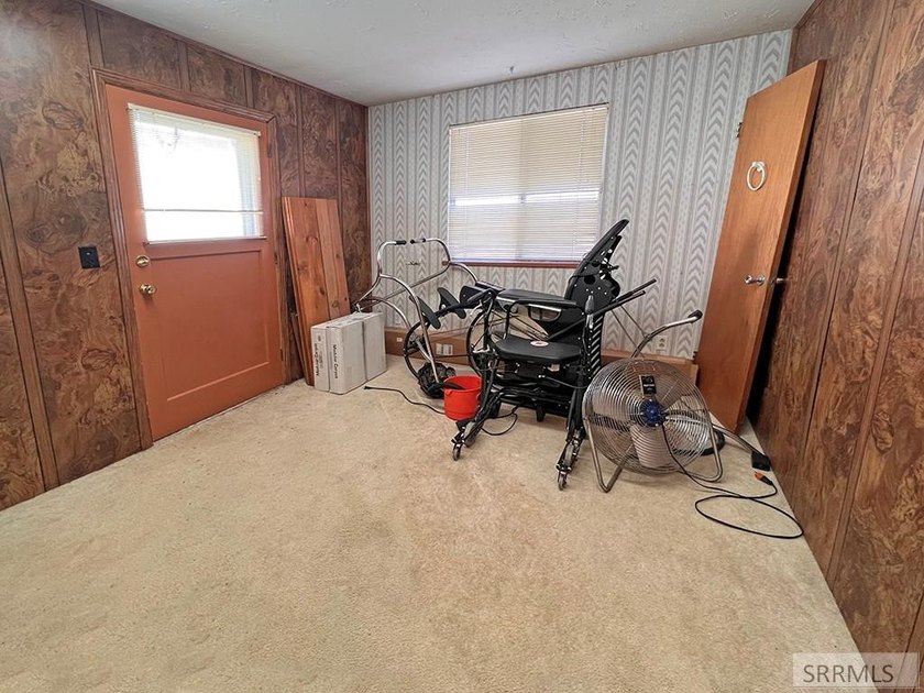 PRIME COMMERCIAL OPPORTUNITY - GREAT COMMERCIAL BUILDING ON - photo 18