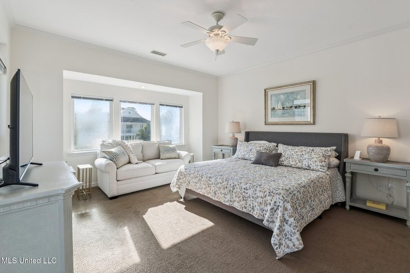 Glorious waterfront property in Pass Christian! This three - photo 19