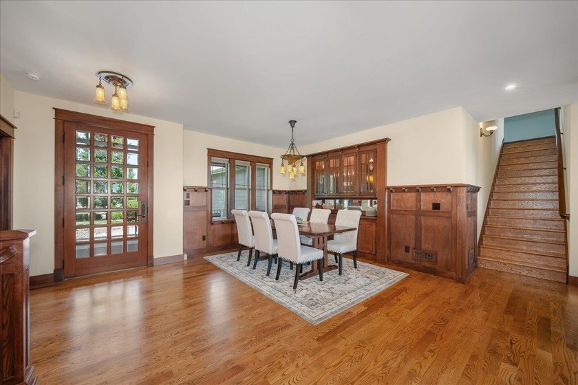 Set at the top of gated Broadmoor Estates, one of the area's - photo 25