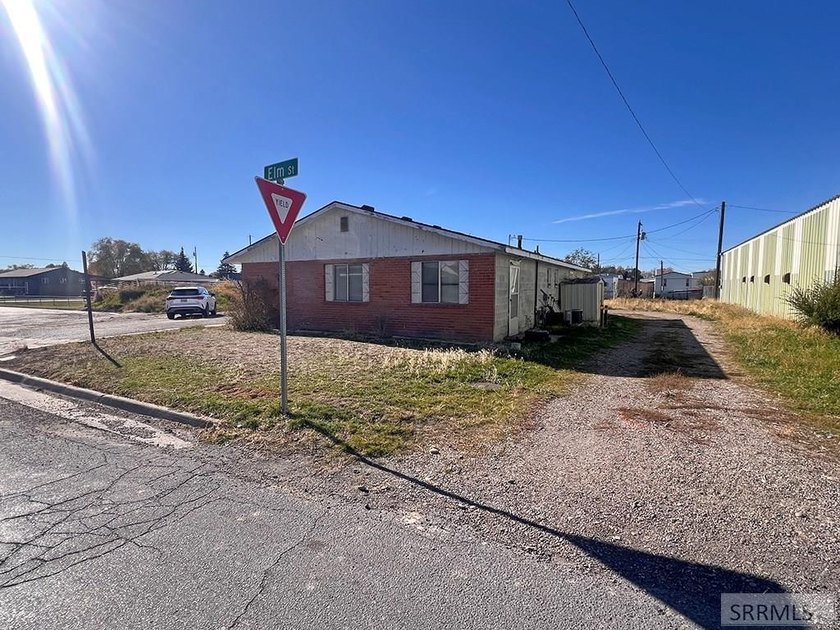 PRIME COMMERCIAL OPPORTUNITY - GREAT COMMERCIAL BUILDING ON - photo 30
