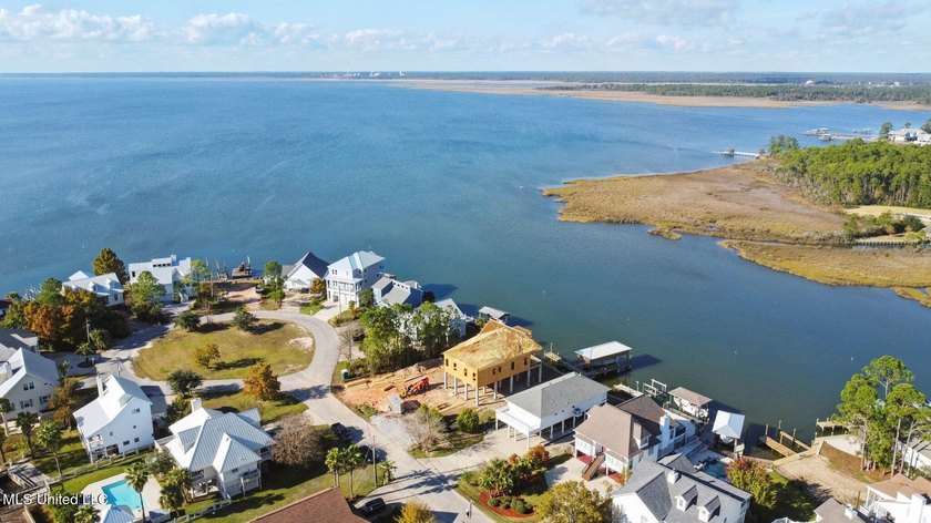 Glorious waterfront property in Pass Christian! This three - photo 36