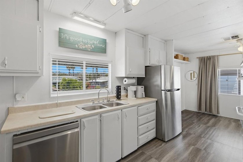 Welcome to Grandview Terrace, one of North County San Diego's - photo 6